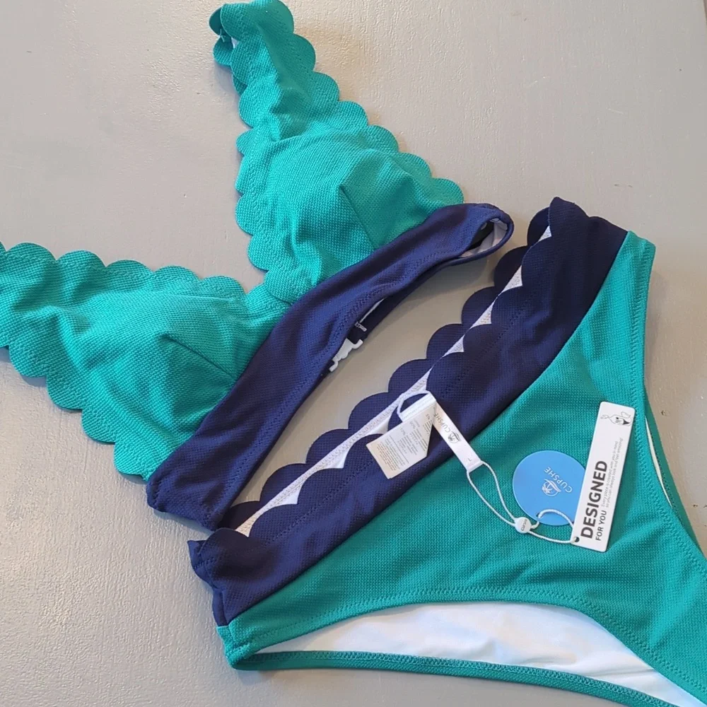 Cupshe Bikini - Picture 1 of 4